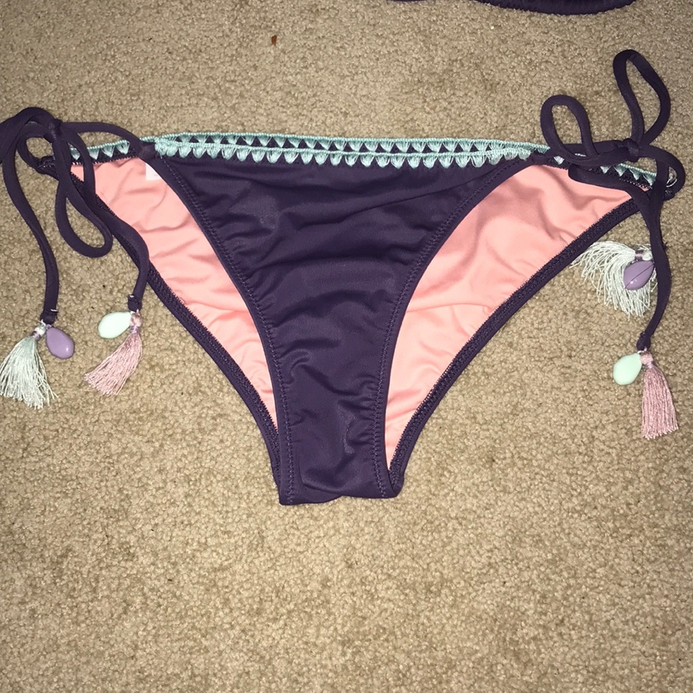 VS Bikini Bottom